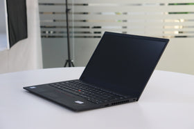 LENOVO THINKPAD X1 CARBON GEN 7: 8th Gen i5, 16GB RAM, 512GB SSD, SN:00767