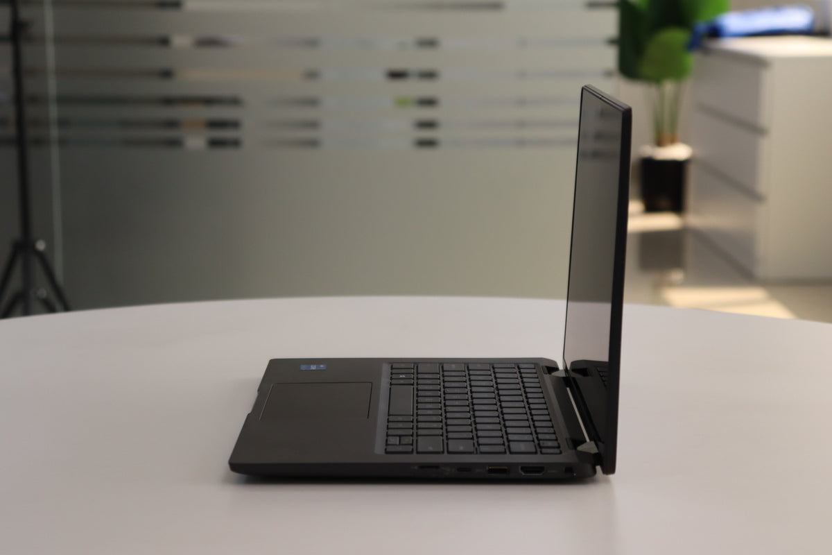 Dell LATITUDE 7420 SN:22710 right side view