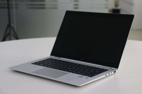 HP ELITEBOOK X360 1030 G3: 8th Gen i7, 16GB RAM, 256GB SSD, SN:47715