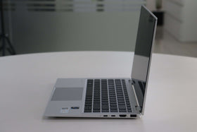 HP ELITEBOOK X360 1040 G8: 11th Gen i5, 16GB RAM, 256GB SSD, SN:21453