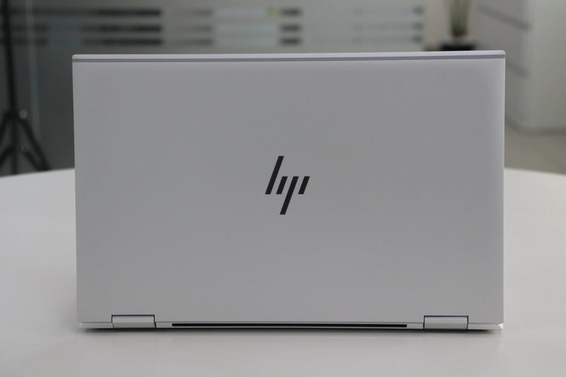 HP ELITEBOOK X360 1040 G8: 11th Gen i5, 16GB RAM, 256GB SSD, SN:21453