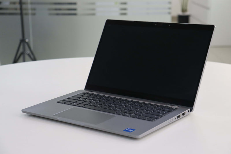 Dell LATITUDE 5330: 12th Gen i5, 16GB RAM, 256GB SSD, SN:19344