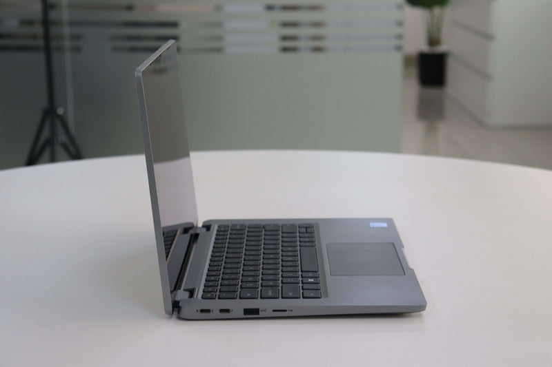 Dell LATITUDE 5330: 12th Gen i5, 16GB RAM, 256GB SSD, SN:19344