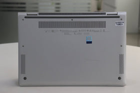 HP ELITEBOOK X360 1030 G2: 7th Gen i7, 16GB RAM, 512GB SSD, SN:18697