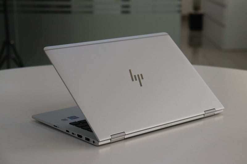 HP ELITEBOOK X360 1030 G2: 7th Gen i5, 8GB RAM, 256GB SSD, SN:19010