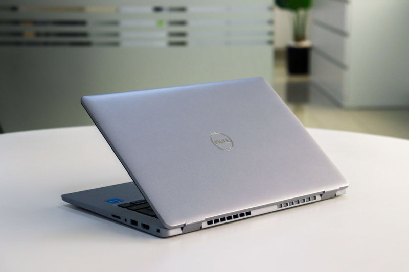 Dell LATITUDE 5330: 12th Gen, Intel Core i3, 16GB RAM, 256GB SSD